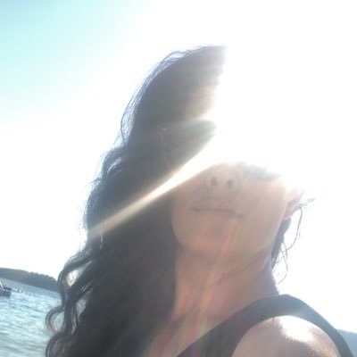مادرِ نَمِونَه's profile picture