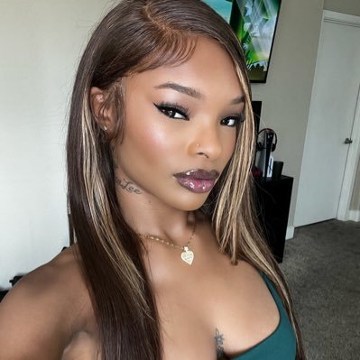 𝕃𝕦𝕟𝕒 💞's profile picture