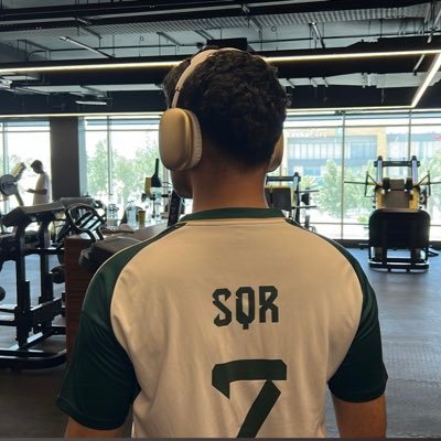 صقر's profile picture