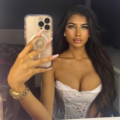 GODDESS SIE 🌹 UK ♡'s profile picture