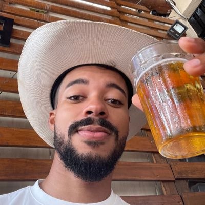 kzinhosza's profile picture