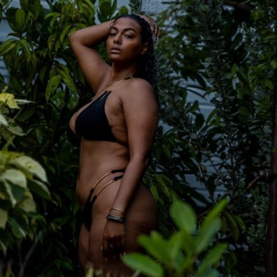 AUNTY G3M 💜's profile picture