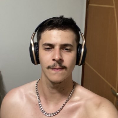 vetromn's profile picture