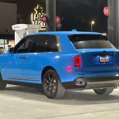 andresolis25011's profile picture