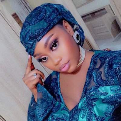 miissMoondee's profile picture