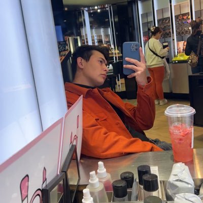 EmmanuelTapiia's profile picture