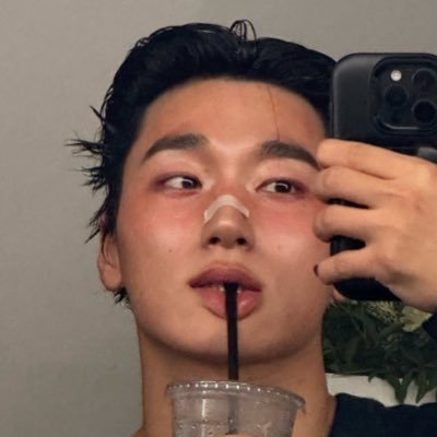 Liv (╹‿╹)'s profile picture