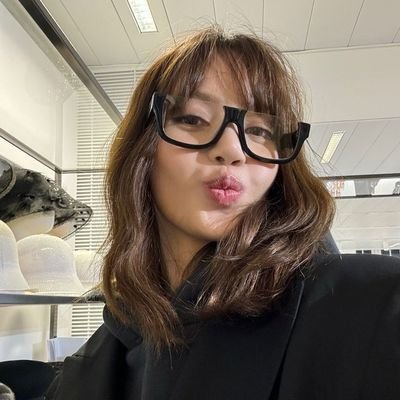 lisa's profile picture