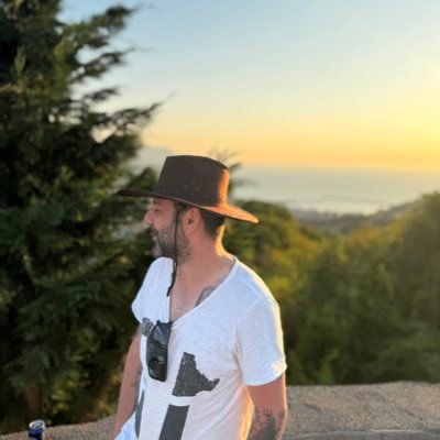 ah falan dünya's profile picture