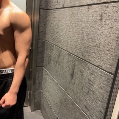 فحل مراهق 🇰🇼's profile picture