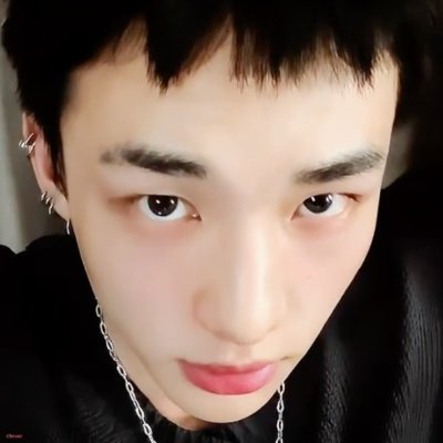 MISKARISAA 🥟 { artist }'s profile picture
