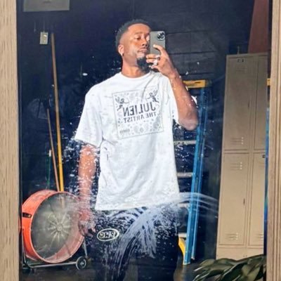 Professor Walt 👨🏾‍🎨's profile picture