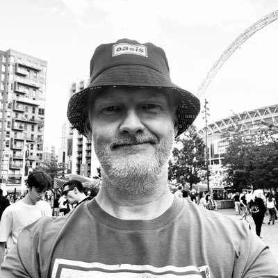 💛💙Jørn🖤🤍's profile picture