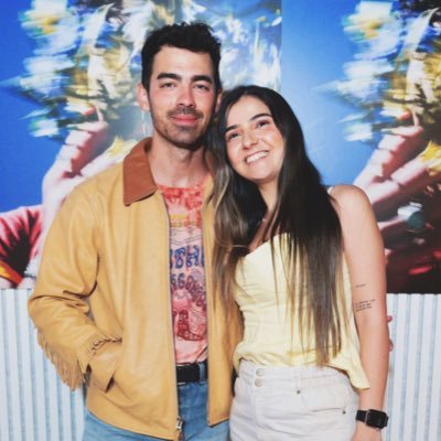 bella believes in love 🌼's profile picture