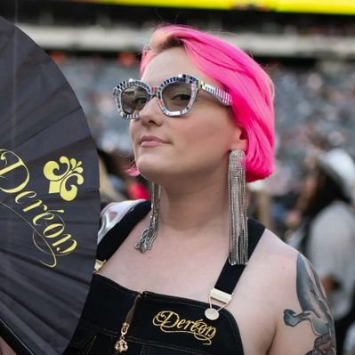 Shannon (FROM BEYONCE.COM) 💕🐋's profile picture