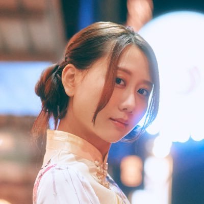 古畑奈和2nd写真集「知らない私」公式's profile picture