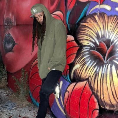 _larrywolf's profile picture