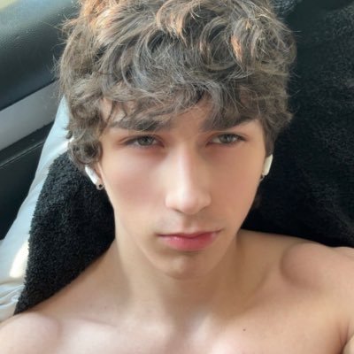 Ashton Rowland's profile picture