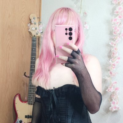 aEri's profile picture