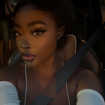 One Less Lonely N*gga, MBA 👸🏽's profile picture