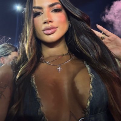 T🍒's profile picture