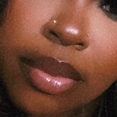 🦋's profile picture
