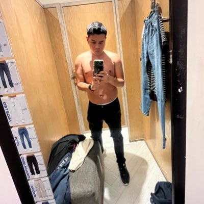 RenatoRomanov's profile picture