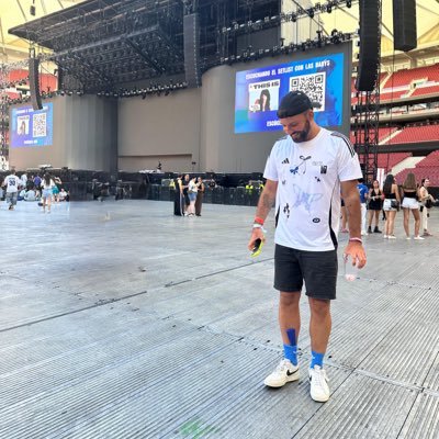 J O S H 🕺🏻's profile picture