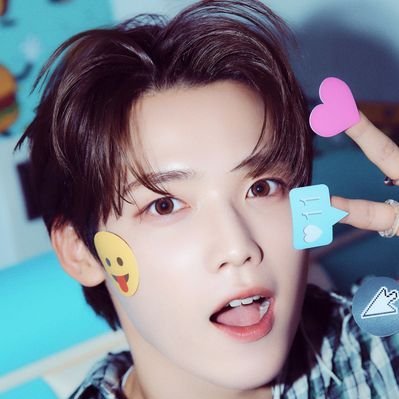 SuzyLia77's profile picture