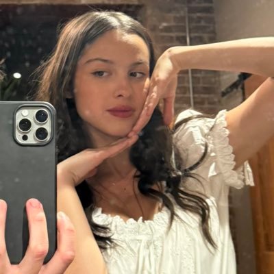 c ❀ fan account's profile picture