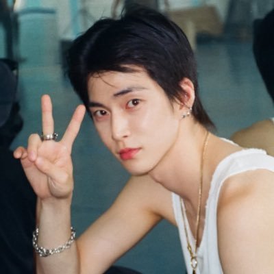 fleabagcores's profile picture
