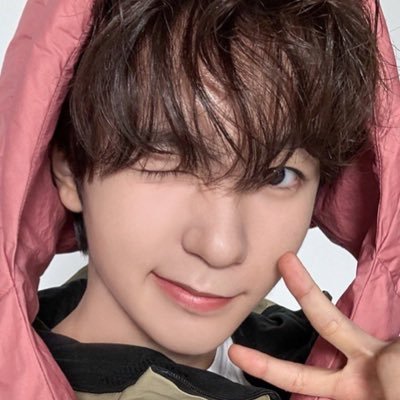 먼지's profile picture