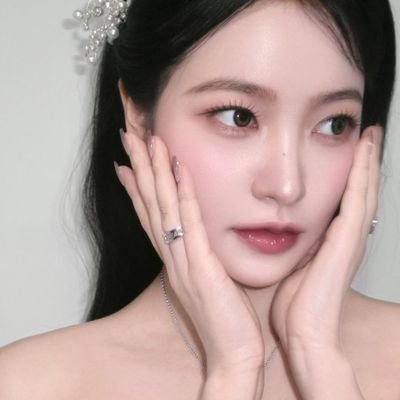 YR ミ✰ AZURE SPRING's profile picture