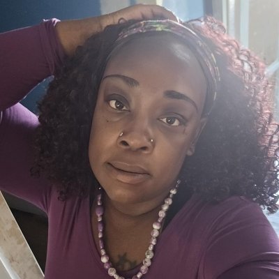 queenmysticlips's profile picture