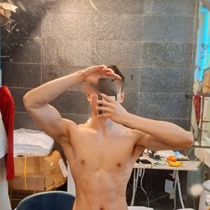 NEWBIEBAE1120's profile picture