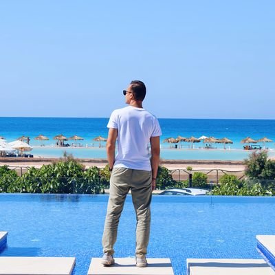 MenaAlfones's profile picture