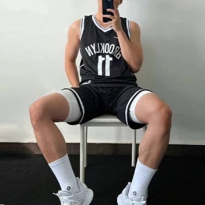 iwhm5VWj3p59876's profile picture