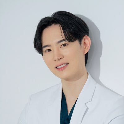 【脂肪吸引•豊胸】 Dr.岩崎's profile picture