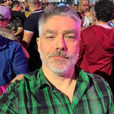 thi's profile picture
