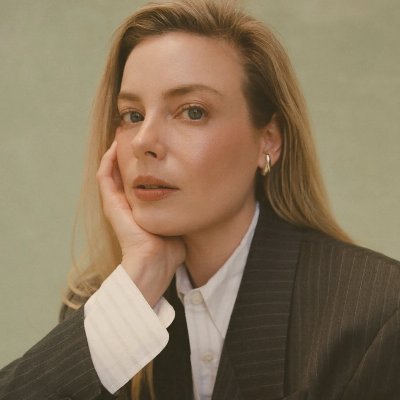 best of gillian jacobs's profile picture