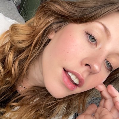 10000000bees's profile picture