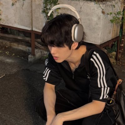 지성.mp4's profile picture