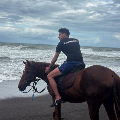 하산's profile picture