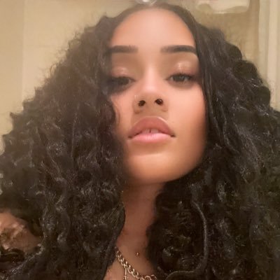 Allysha 🖤's profile picture