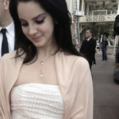 lana !'s profile picture