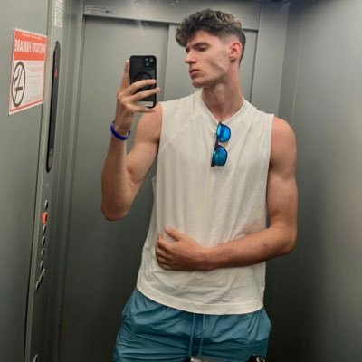 sexytallmaster's profile picture