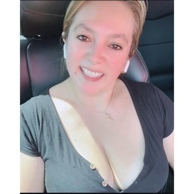 Adriana cardenas's profile picture