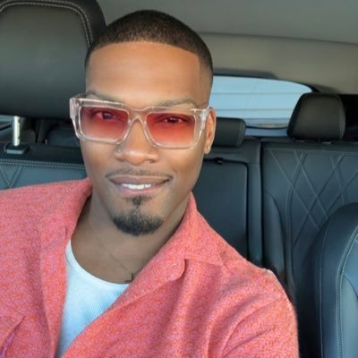 ๐ KAMALAโS DANCE PARTY w BEYONCร ๐๐พ's profile picture