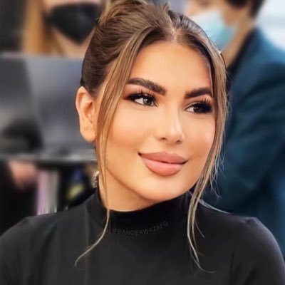 AryanaSayeed's profile picture