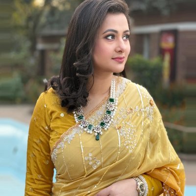 DeshiActressBD's profile picture